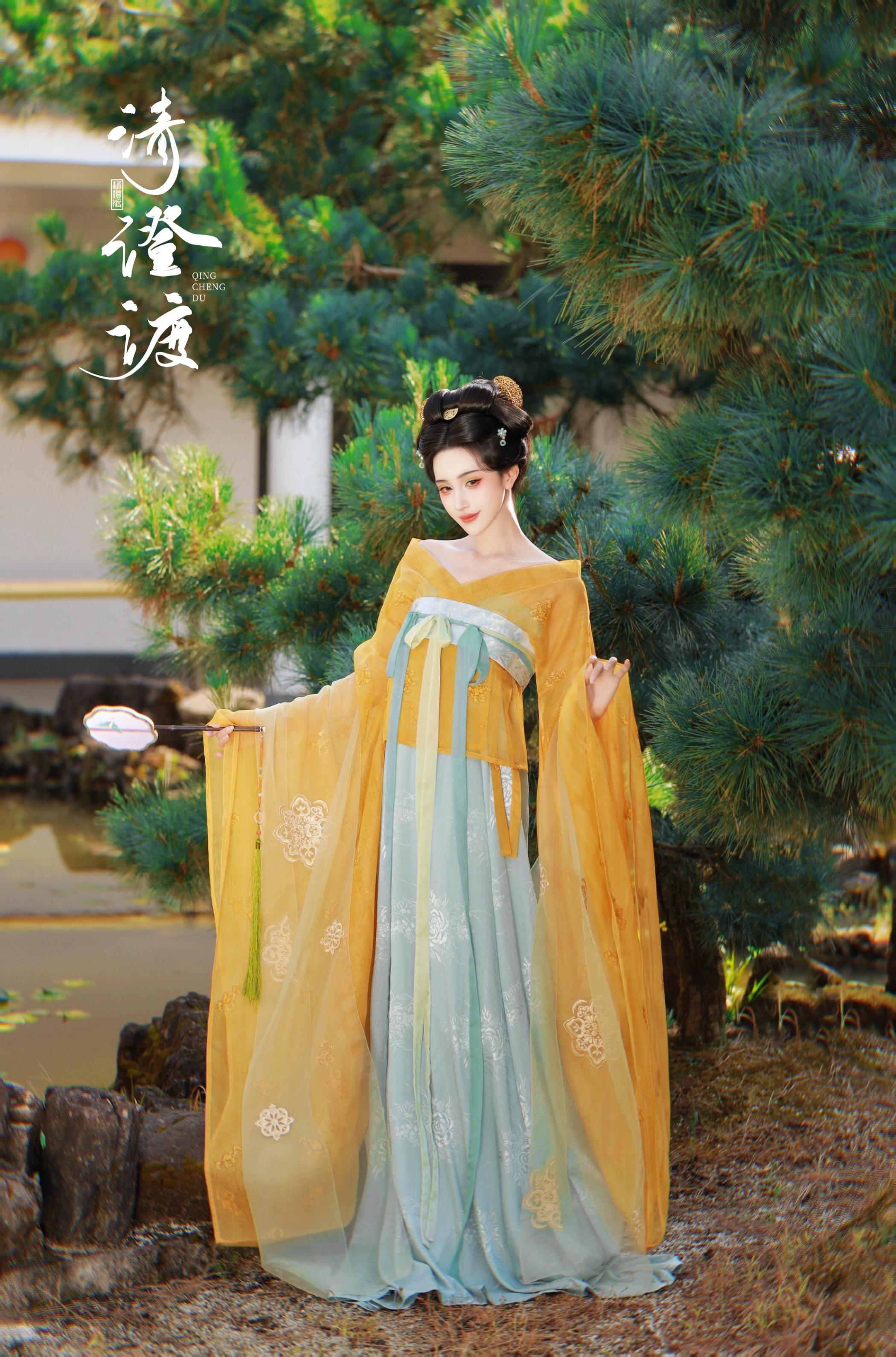 黄蓝交织，是立秋的颜色呀～黄蓝交织的色调，藏着立秋的诗意～