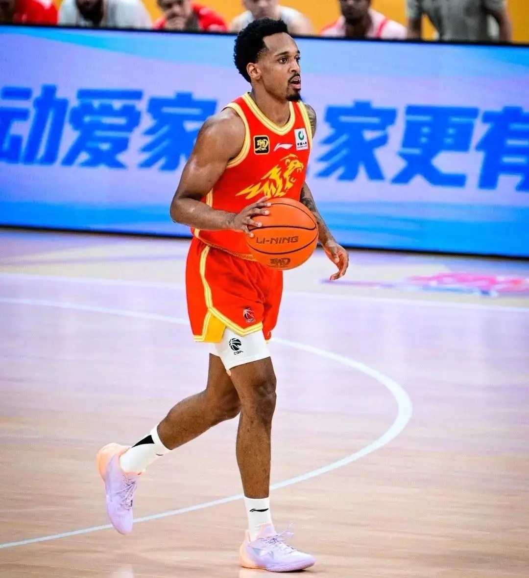 据探长了解，巴里布朗今晚有望在与宁波队的比赛中复出。cba