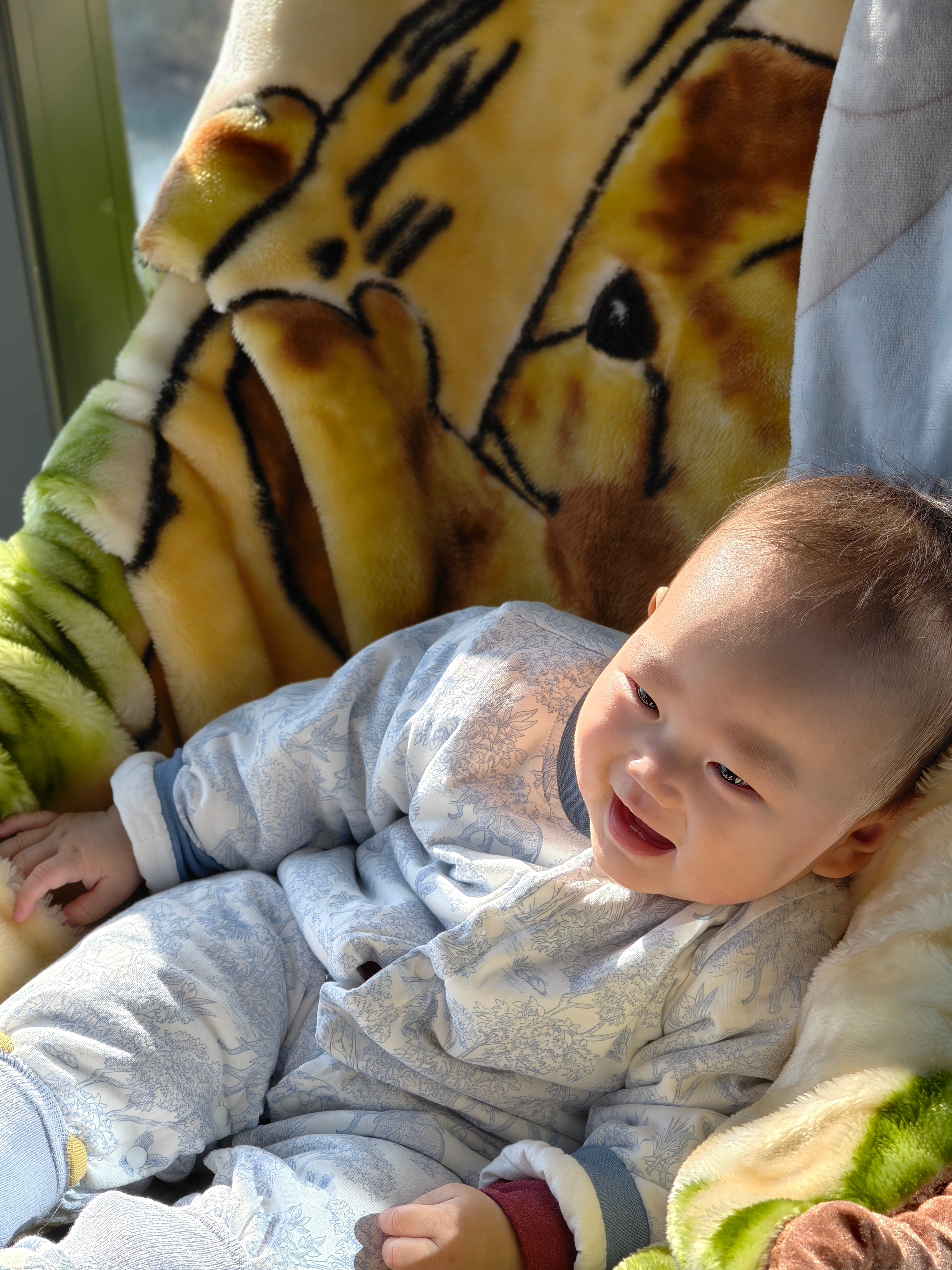 双胞胎宝妈冻母乳全化了索赔冰柜方 作为7月宝宝的妈妈，看到这里确实有点生气！每一