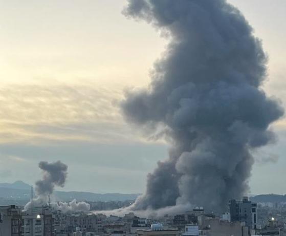 以色列炸毁美使馆大楼，白宫感到无可奈何，今后看来回不去了！

多家媒体援引以色列