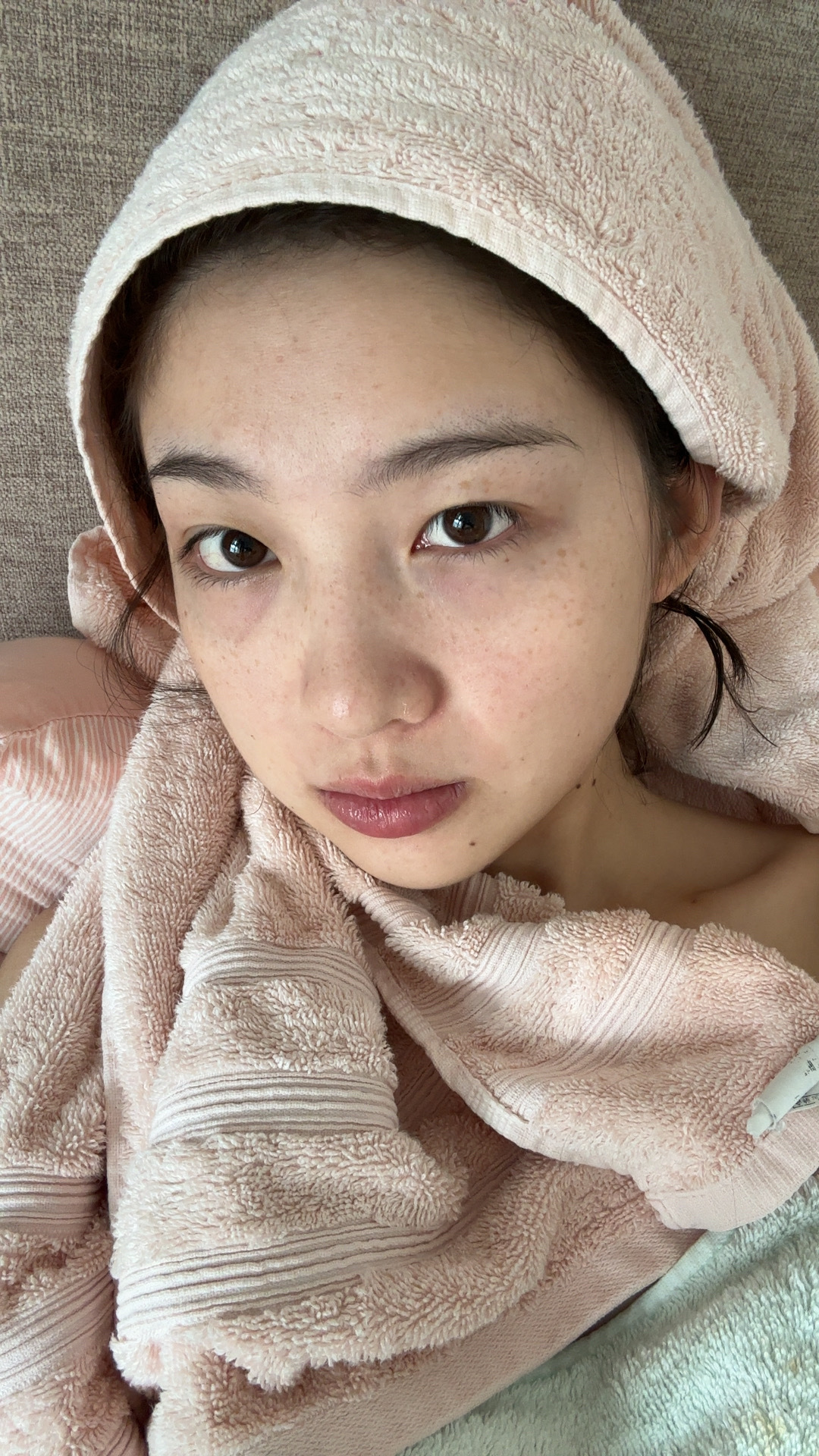 [嘻嘻]开始化妆 [来][来] ​​​