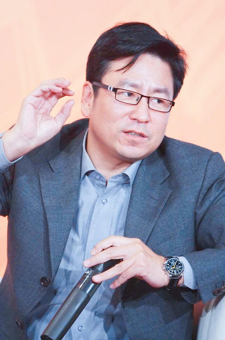 白岩松曾言：

“男子之不幸，非贫穷之困，而是老来妻离子散，孤独无依。诸多女子离