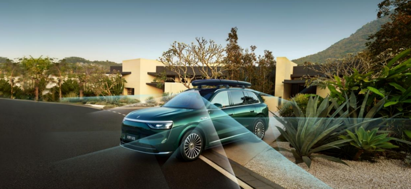 车若初见 12月11日，最新数据显示，11月问界M8交付量达到16284辆，自上