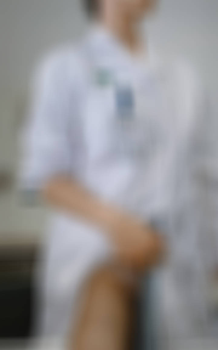 海是什么颜色人群中敷衍一下 