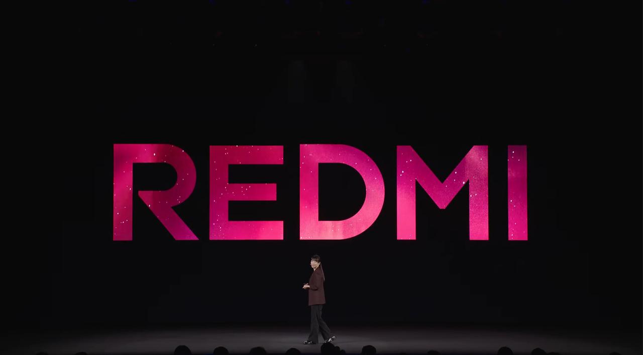 REDMI K100 Pro来啦，新配色赤霞珠红还挺好看，是色泽非常浓郁的深宝石