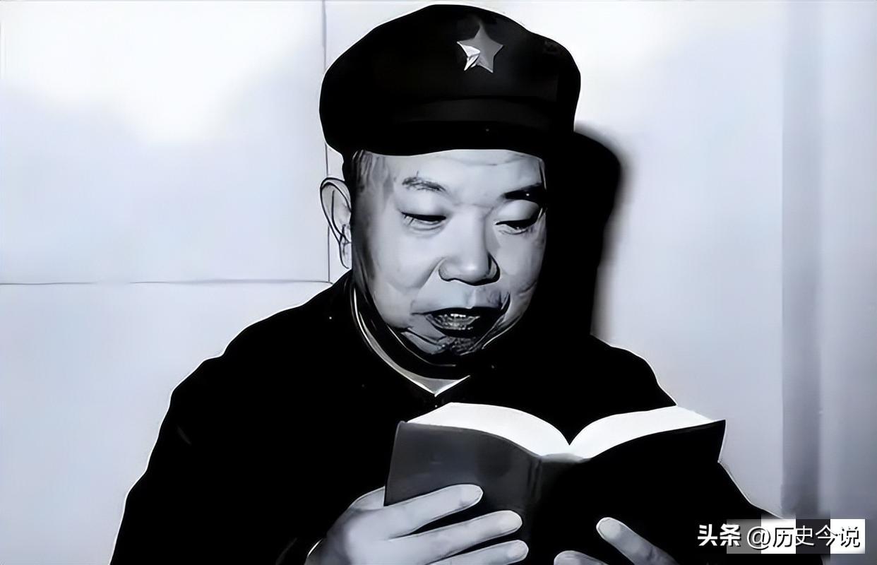 1951年王树声重回大别山，挖出红军20年秘藏，在场人纷纷落泪
 
阅读此文前，