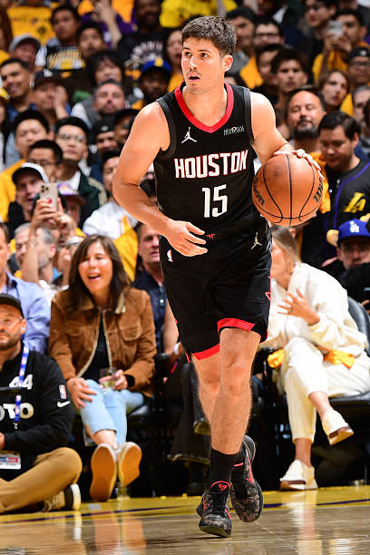 谢泼德G2只获得10分钟上场时间，乌度卡今天告诉记者，谢泼德G3的上场时间“肯定