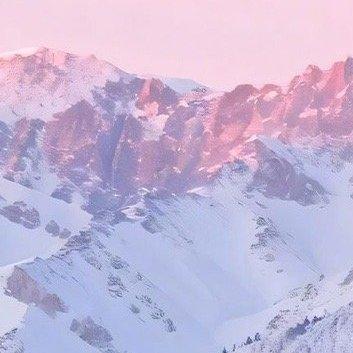 生活总是这样，不能叫人处处都满意。但我们还要热情地活下去。人活一生，值得爱的东西