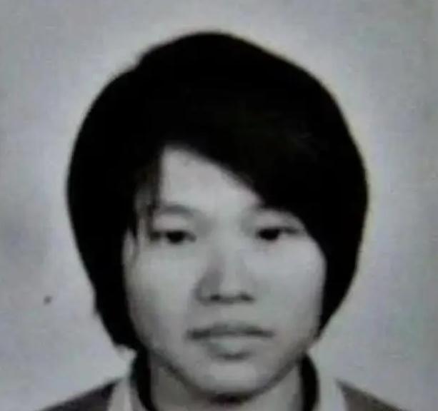 1965年，重庆一“女子”拥有两套生殖系统，她十八岁先是嫁老公生下一子，后竟然发