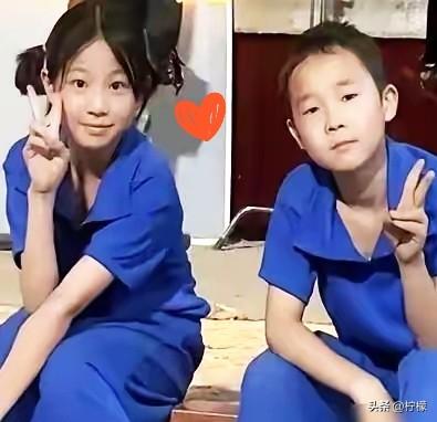 张嘉益问这位12岁的小演员想要多少报酬，孩子想了好半天，只说管饭、报销公交费就够