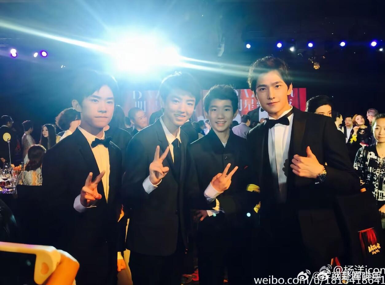杨洋王俊凯王源易烊千玺当年的合照王俊凯王源易烊千玺杨洋合照杨洋曾经分享的和王俊凯