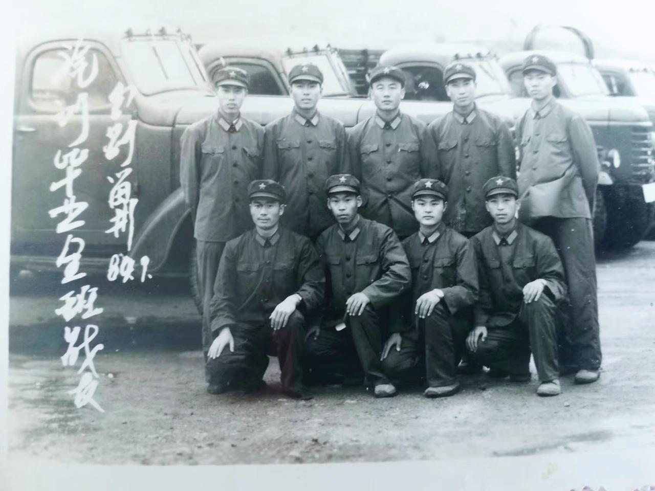 二零二六年元旦节再续战友情。
元旦新阳启，岁月添华发。转眼之间我们已步入古稀之年