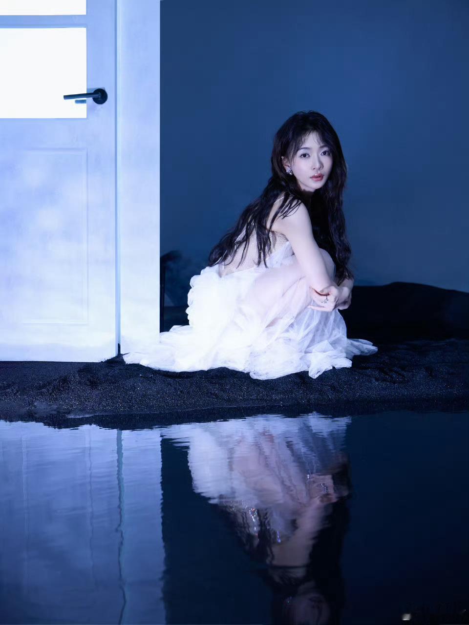 吴谨言36岁生日发文吴谨言新的一岁快乐翻倍 ​​​吴谨言新的一岁快乐翻倍 ​​​