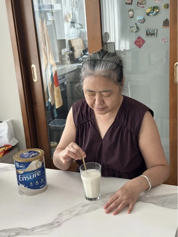 我妈的第一罐营养粉，喝出了咖啡店特调感