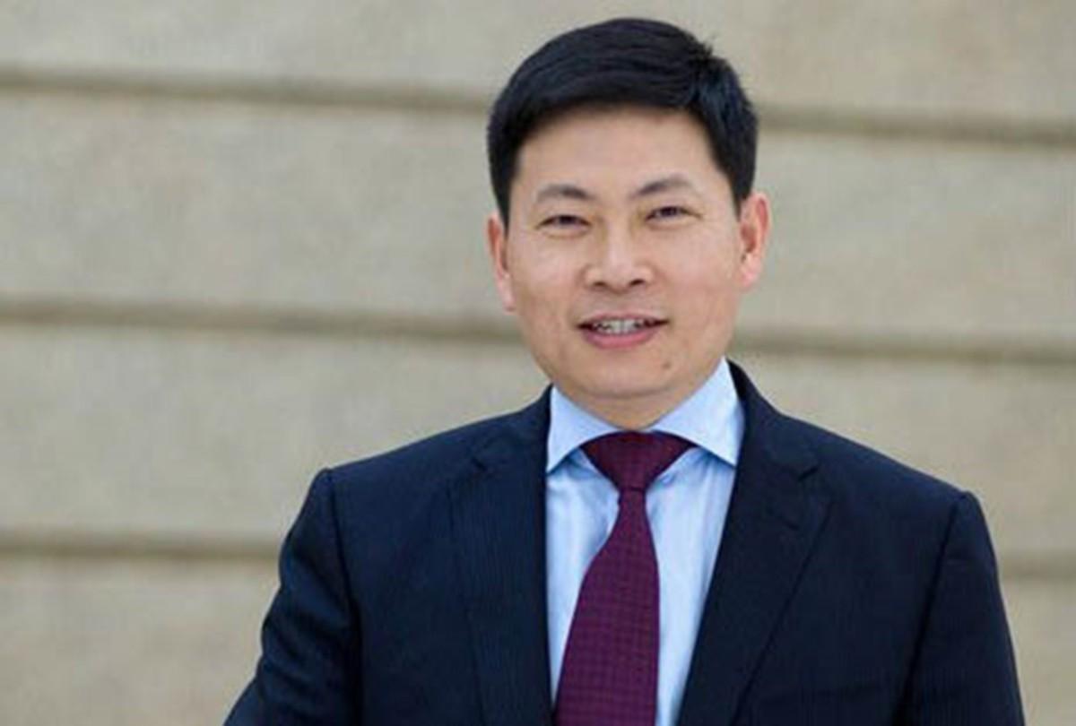 余承东出任华为终端公司董世长余承东出任华为终端公司董事长
这一重大人事变动无疑在