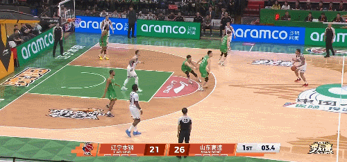 辽宁男篮vs山东男篮 山东男篮上一场比赛全场三分球20中4，今天第一节就8中5高