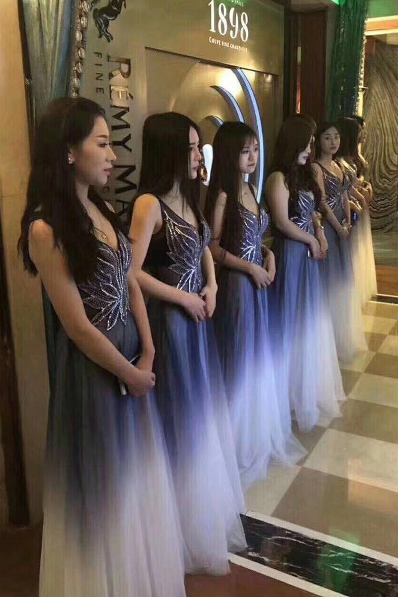 性学专家李银河说：
“只要对方是一个正常女人，姿色中等偏上，她压根儿就不需要你的