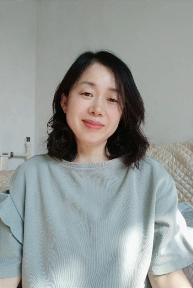 77年48岁，今早一称98斤，哦吼，又掉回到20年前的体重啦，20年前我的体重就