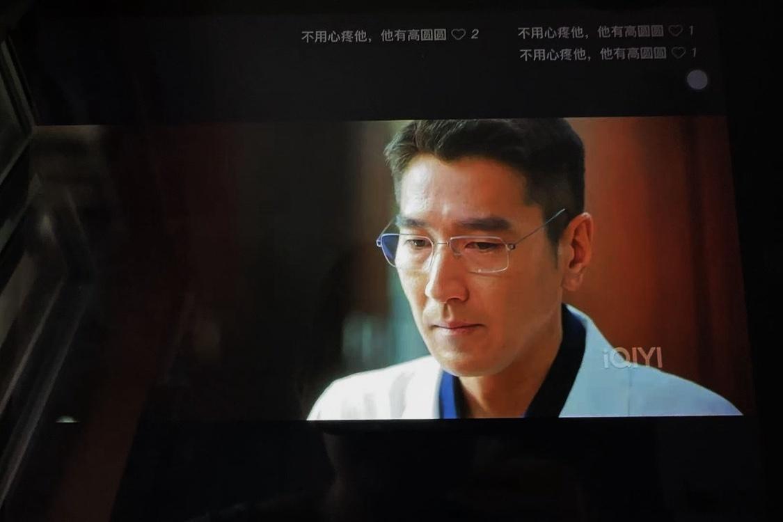 赵又廷不用心疼赵又廷他有高圆圆 剧里的周主任是个让人心疼的人间小苦瓜，但现实中的