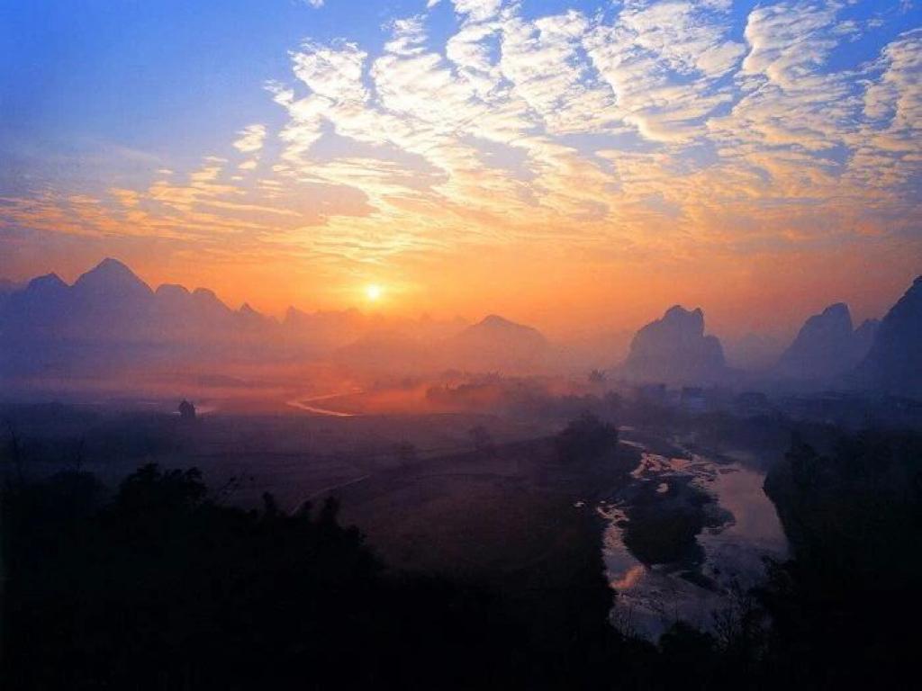 旭日初升的美……