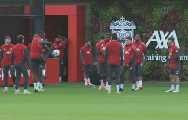 萨拉赫参加训练 