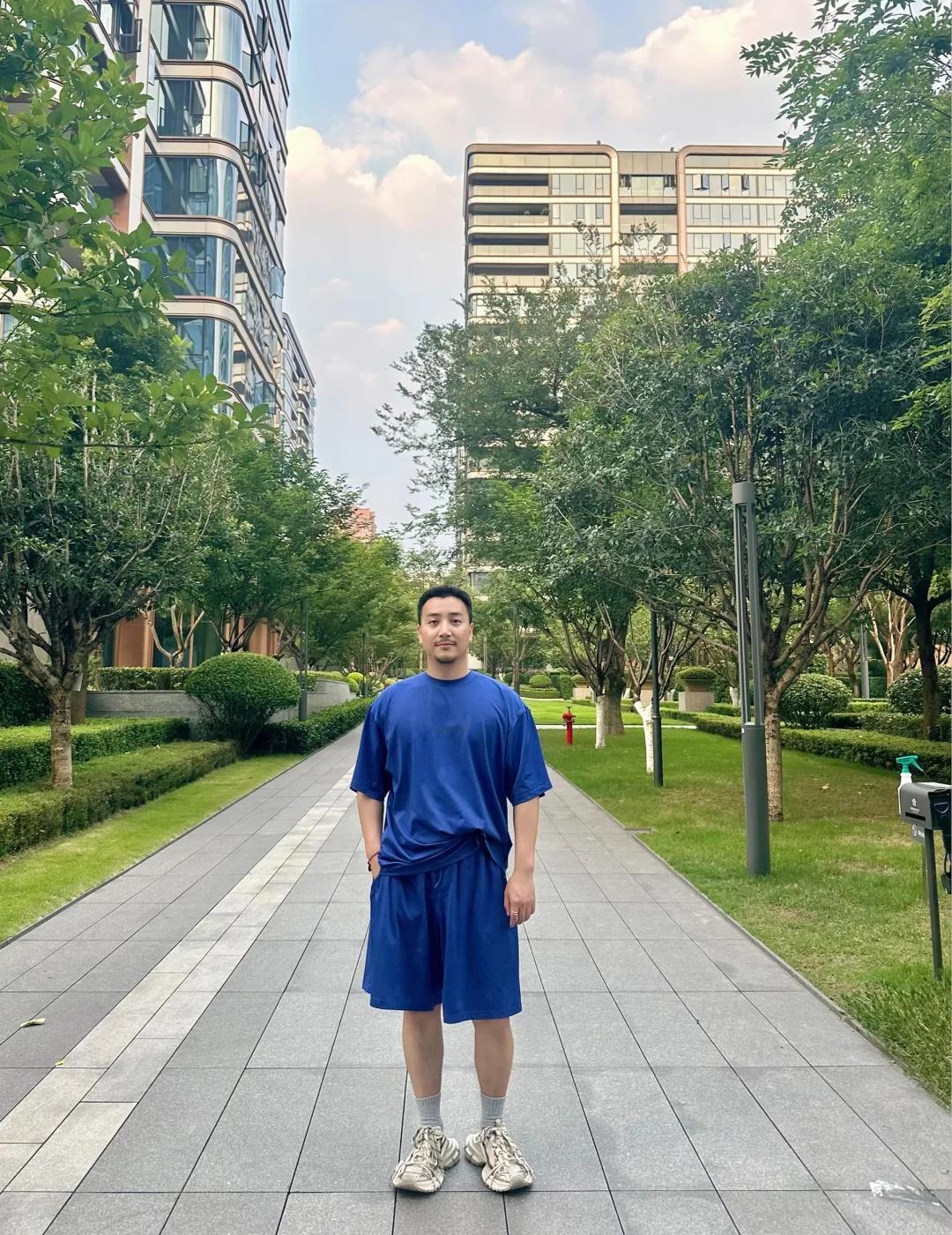 怪异气温变化
一会冷一会热
超级大降温
好多小朋友中招😷
现在气候太怪异了
介