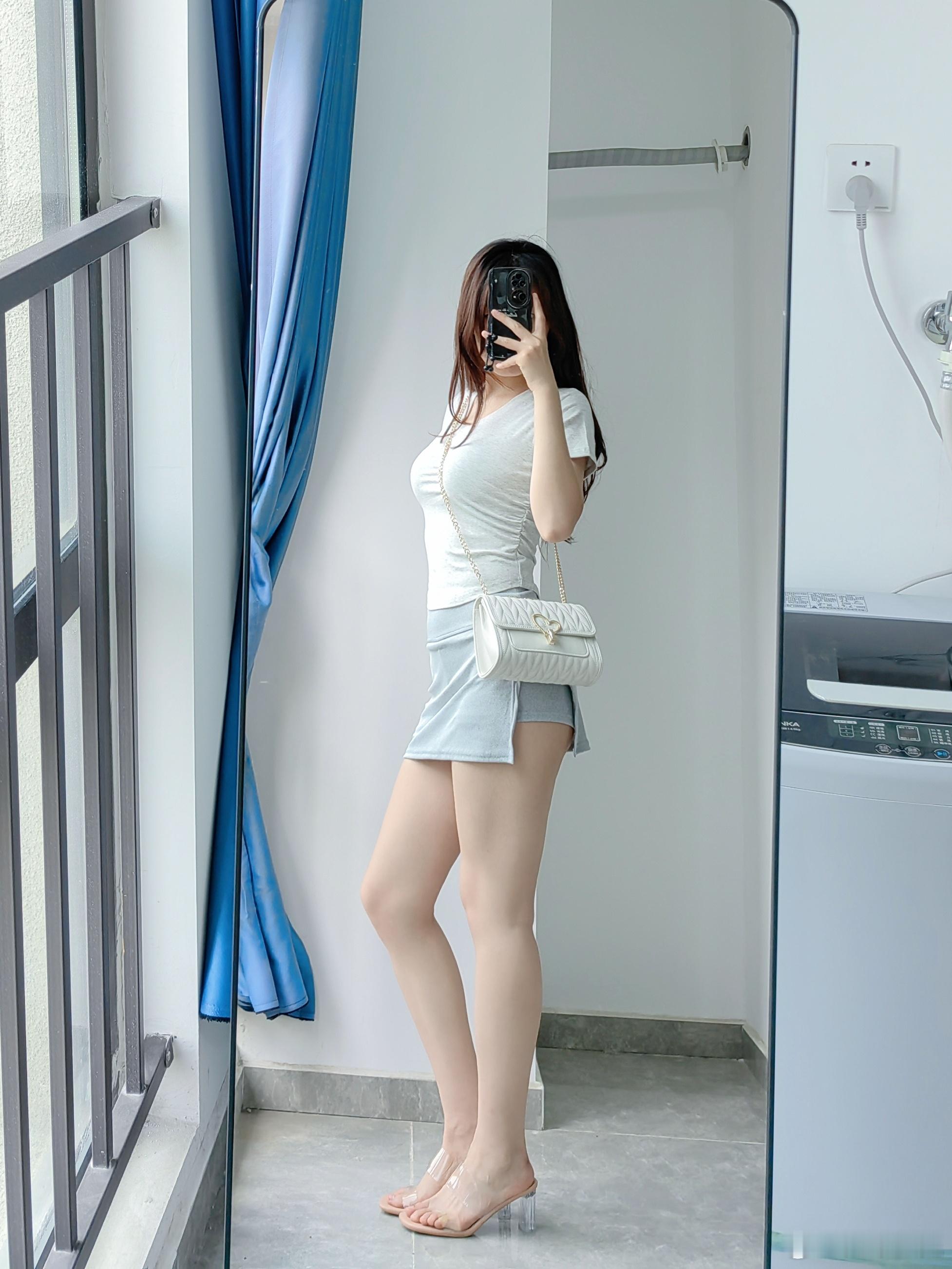 生病了休息一段时间[给你小心心] ​​​
