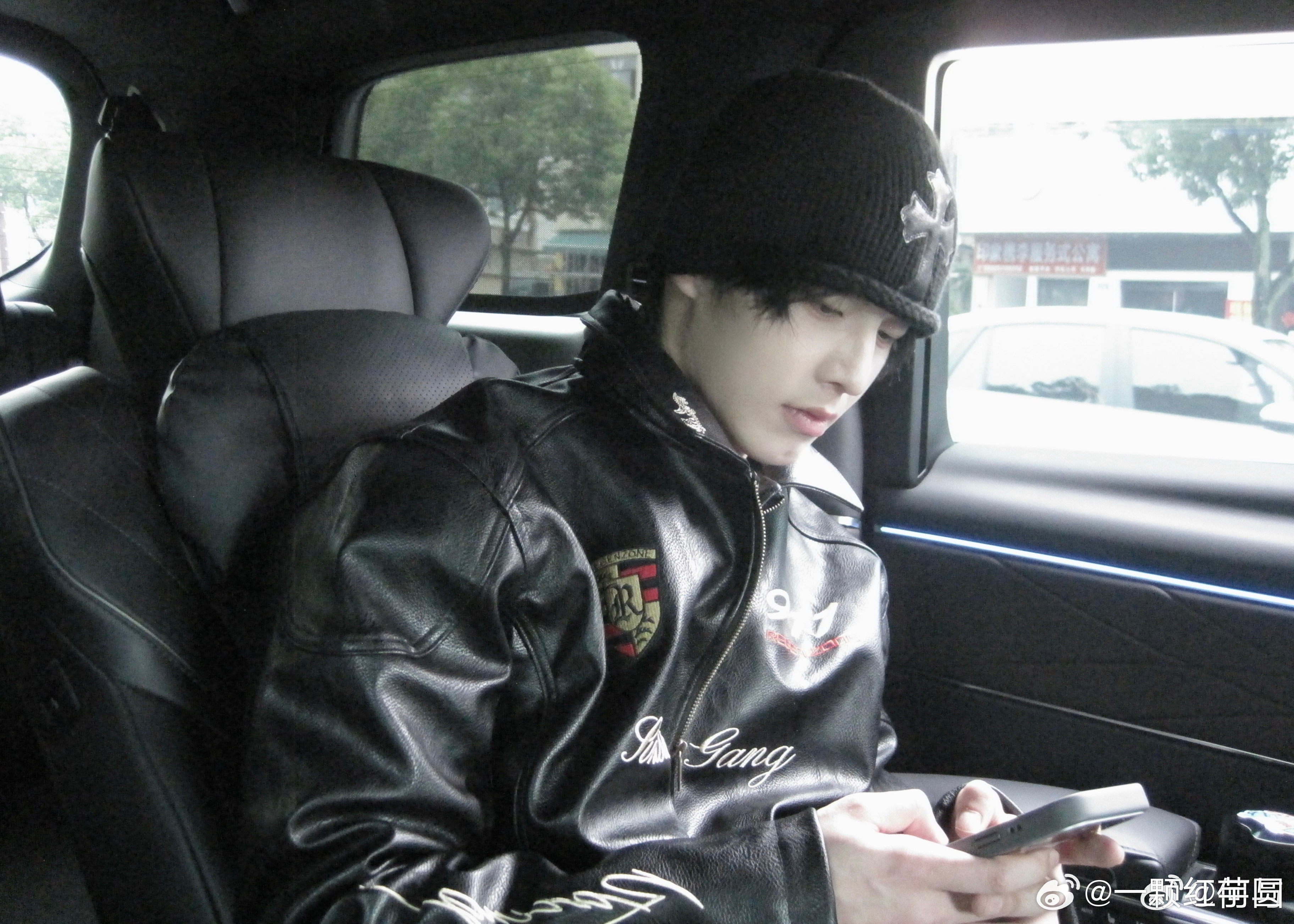 何与 二月最后一天营业🈶！冷帽太帅啦！期待三月噢，也要顺利开心