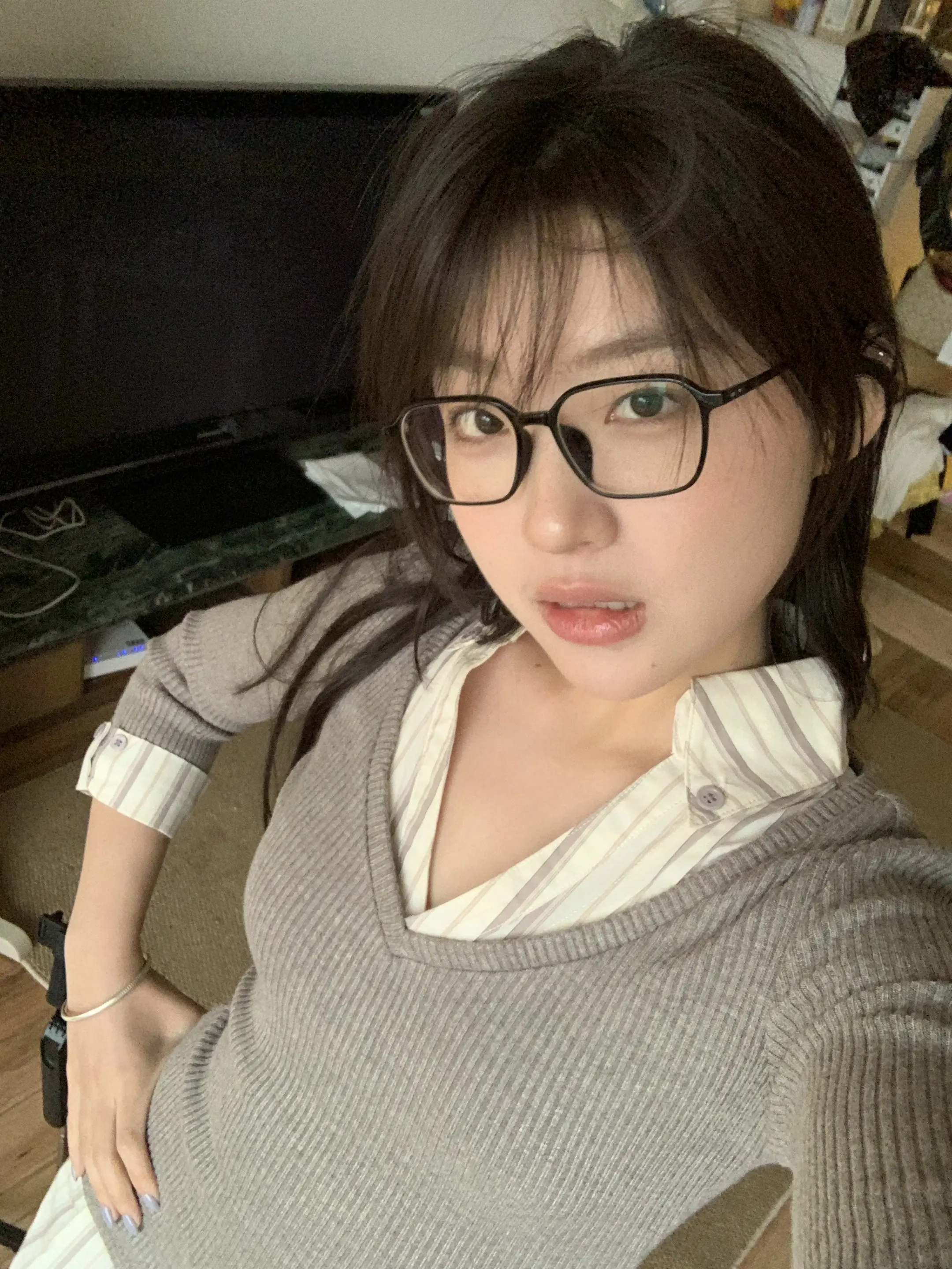 黑框眼镜乃世间最萌之物。