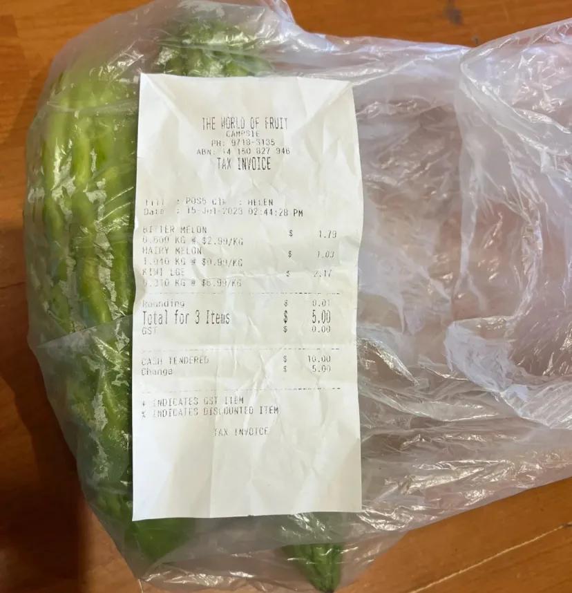 Campsie通利恶心店长和收银员
最近本人在悉尼通利超市购物结帐时，主动打开手