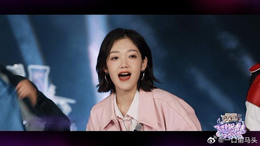 超燃青春的合唱定档超燃青春的合唱25位青春嘉宾集结开唱，和声炸场、舞台超有氛围感