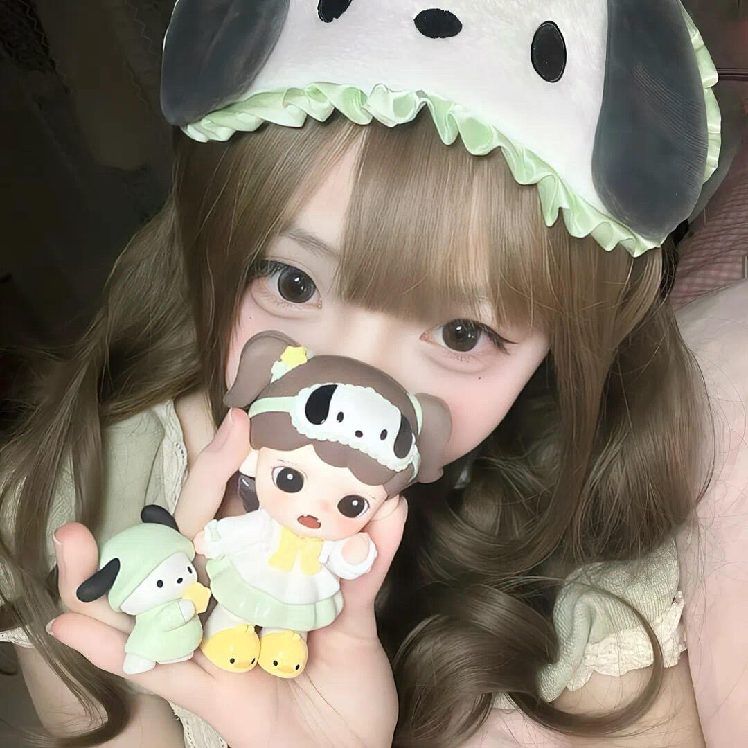 𝑾𝒆𝑪𝒉𝒂𝒕女生头像 ｜ins｜审美积累  专栏 · 表情包头像专享
