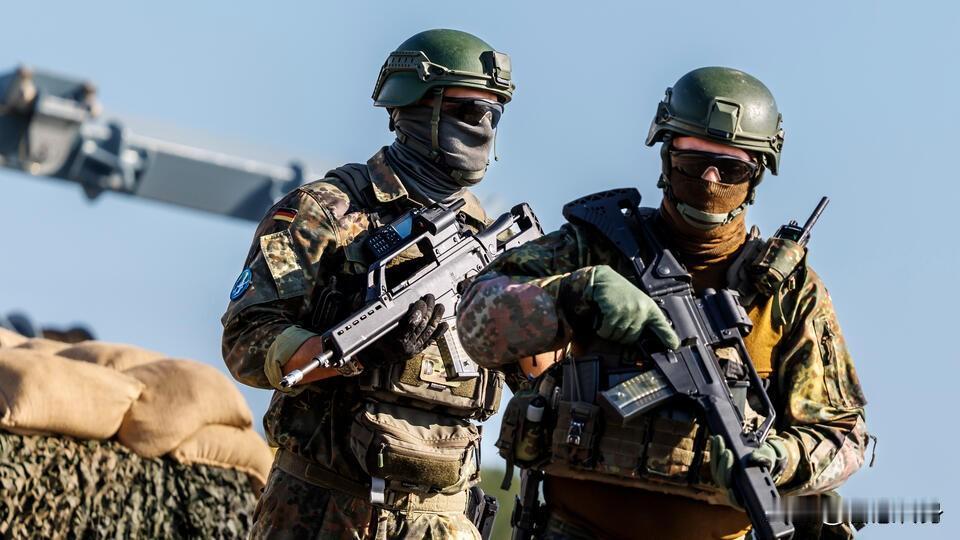 突发新闻：声援格陵兰的外国演习军队突然撤离
洲哥讲时事 当地时间2026年1月1