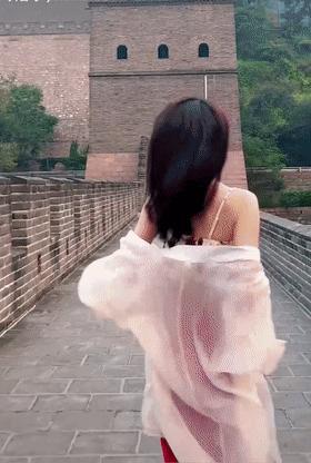 我们听到的一切都是观点，不是事实；我们看到的一切都是视角，不是真相。你的世界，始