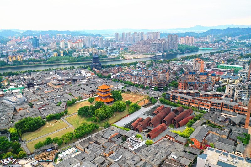 文化中国行｜《向瓷而兴 窑火常新》系列之四：守护瓷脉薪火 赋