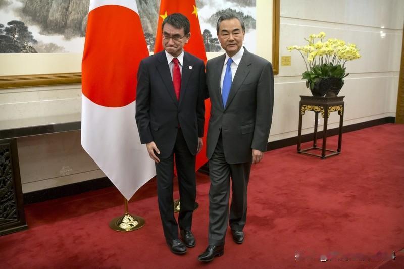 高市“搞事” 中日关系将往何处去 日本新首相高市早苗上任不到一个月就搞出大动静，