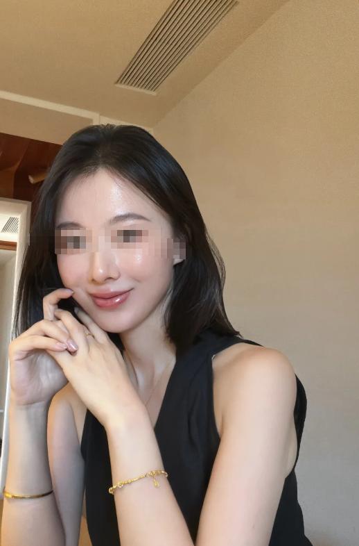 陕西，一个已婚男跟女同事好上了，七夕情人节，两人相约了去酒店开了房，并折腾到很晚