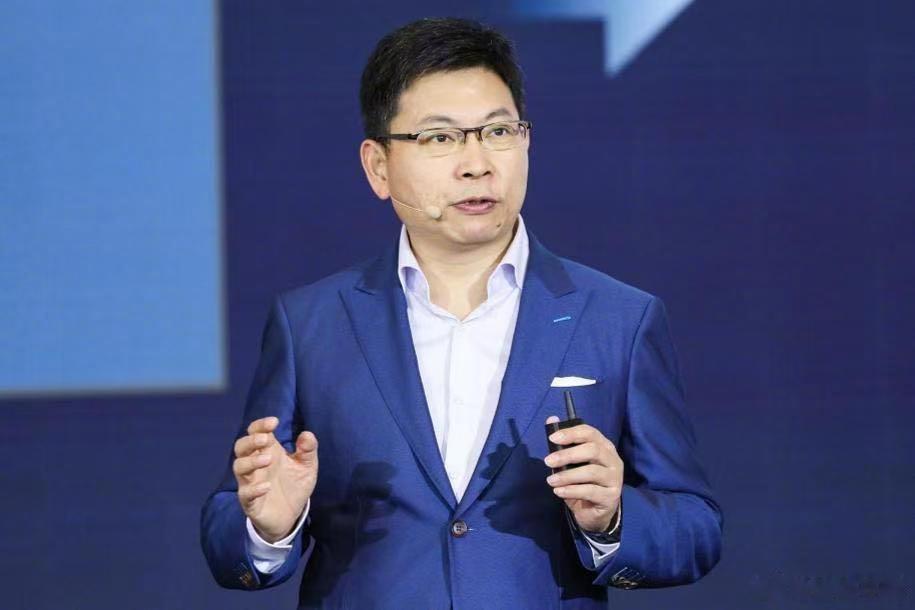 余承东首度揭秘享界G9打造初衷！瞄准50万级高端SUV市场空白而来，补齐鸿蒙智行