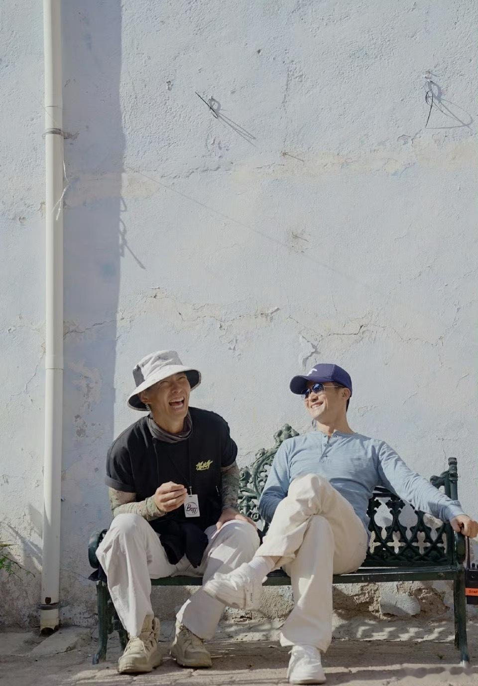 吴京新片《驾长车》里也有《镖人》里的白那日苏（阿罗汉）和熊瑾怡（阿妮），去年11