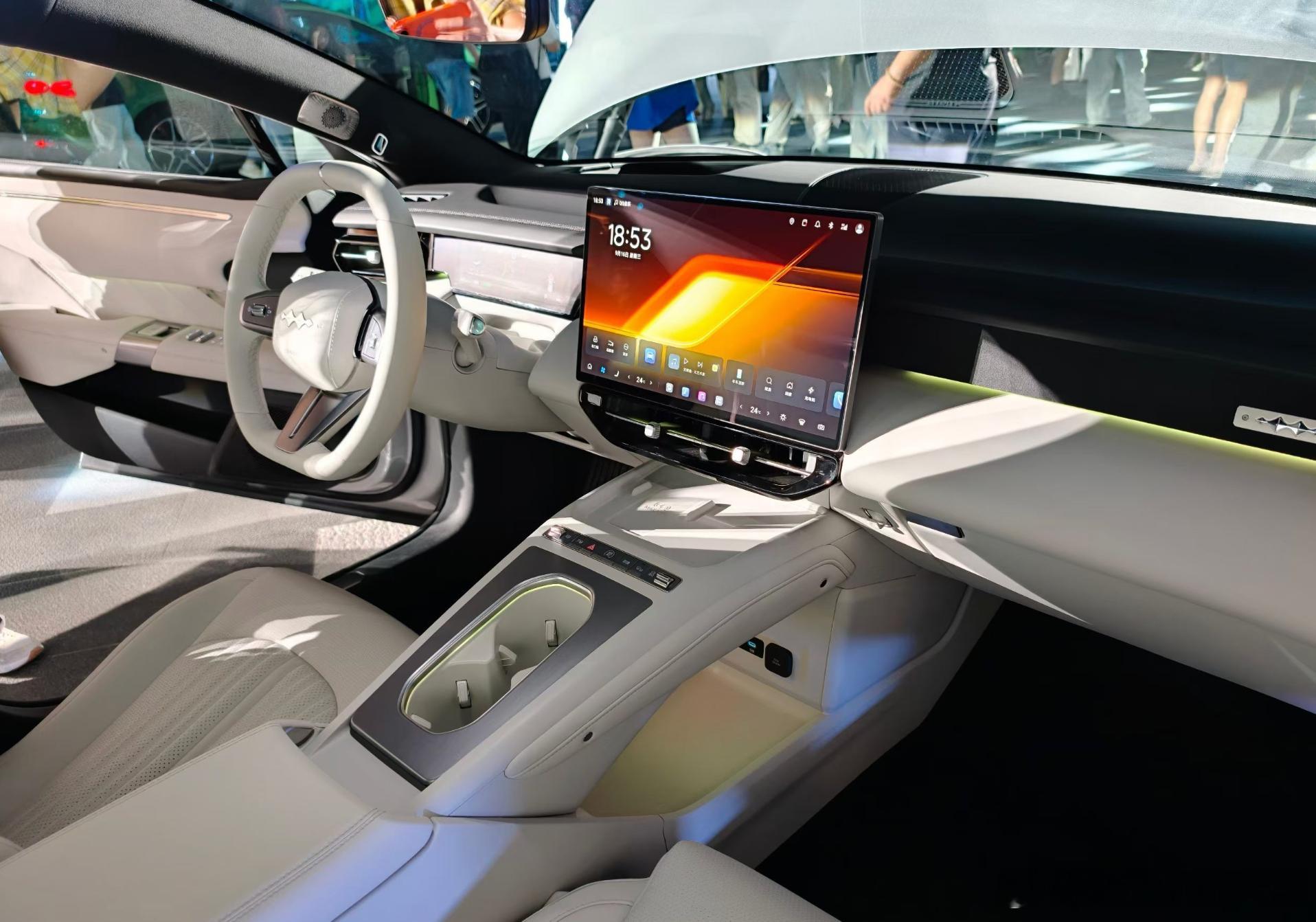 方程S/方程S GT，价格来了，相当可以方程S售价：18.99-22.99万方程