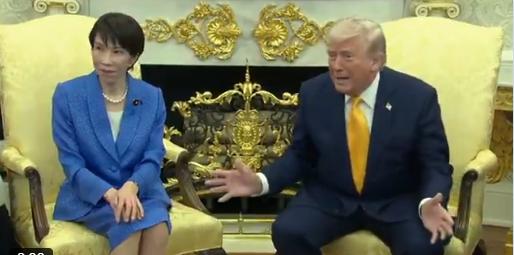 特朗普将伊朗战争比作二战时日本偷袭珍珠港
特朗普与访问美国的日本首相高市在白宫答