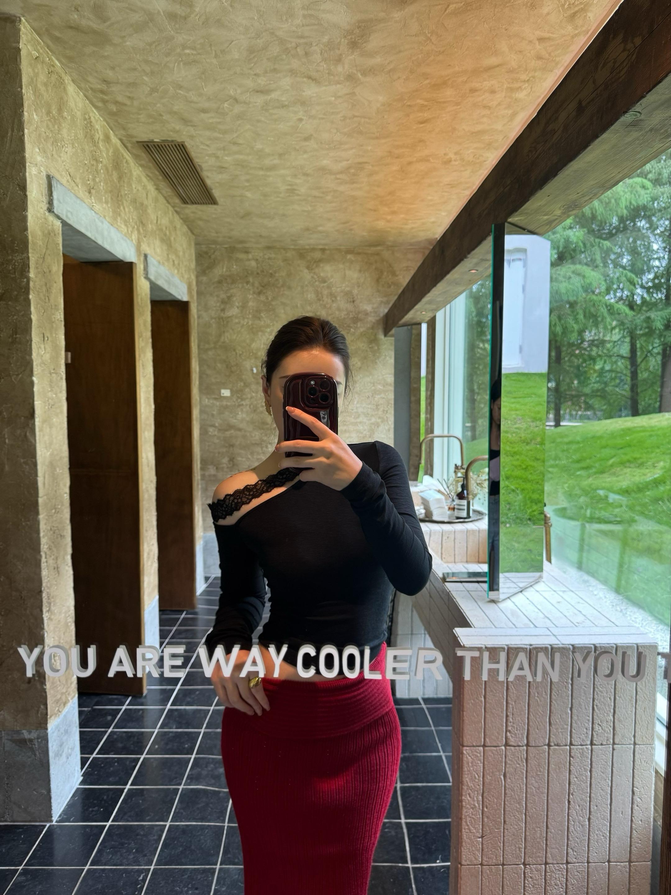 你适合找窝囊废找软柿子 而不是我这种鲜艳炙热真诚热烈的女人