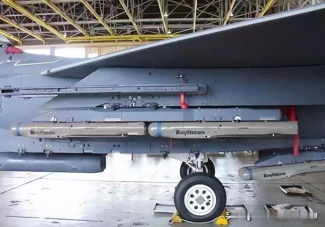 美国刚批准向日本出售8200万美元的精确制导炸弹，这事儿听起来挺唬人，但仔细一想