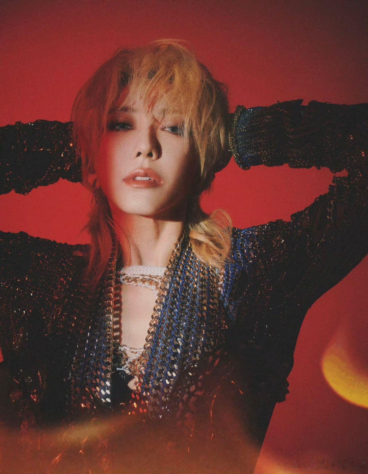 刘忻 对她的心疼有11年时差刘忻的长文触动粉丝心弦。11年的时光差，藏着无数心疼