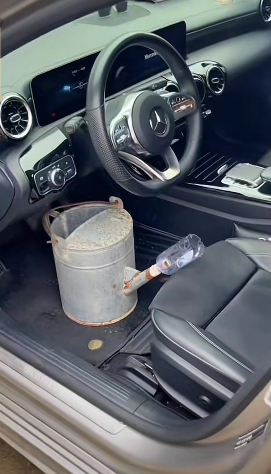 长途驾驶不用愁中枢尿道便捷器 ​​​