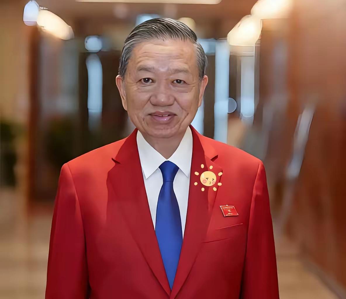 越南最新消息！
​​2025年12月25日，越南最大企业集团Vingroup正式