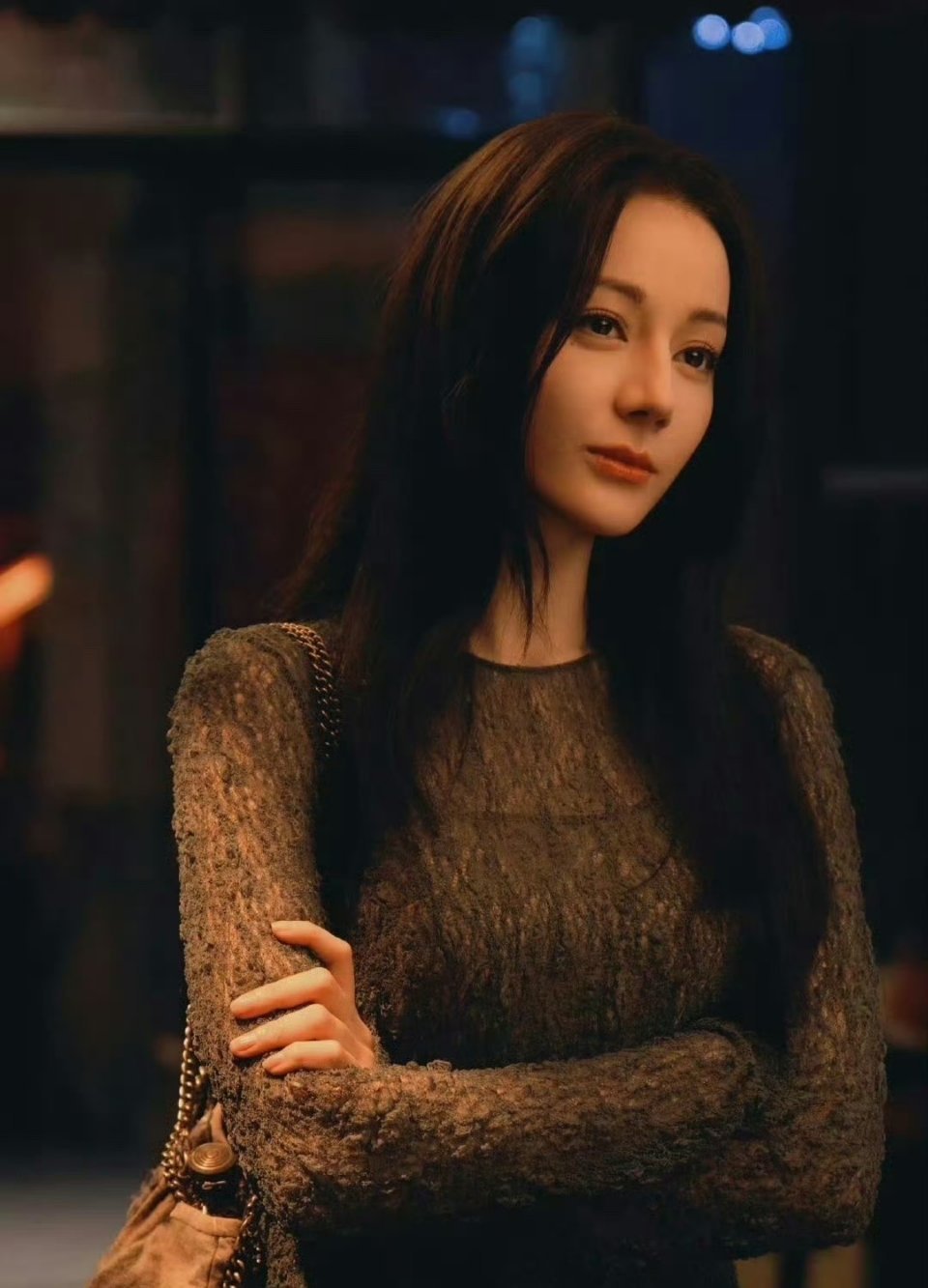 枭起青壤小众题材未播先火近几年，巴巴的剧就没有火的，能过2000就不错了，这部剧