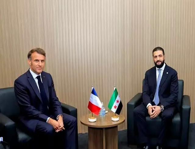 在朱拉尼被欧美国家奉为上宾，被大鹅奉为上宾时，摩尔多瓦这个小国家居然把朱拉尼列入