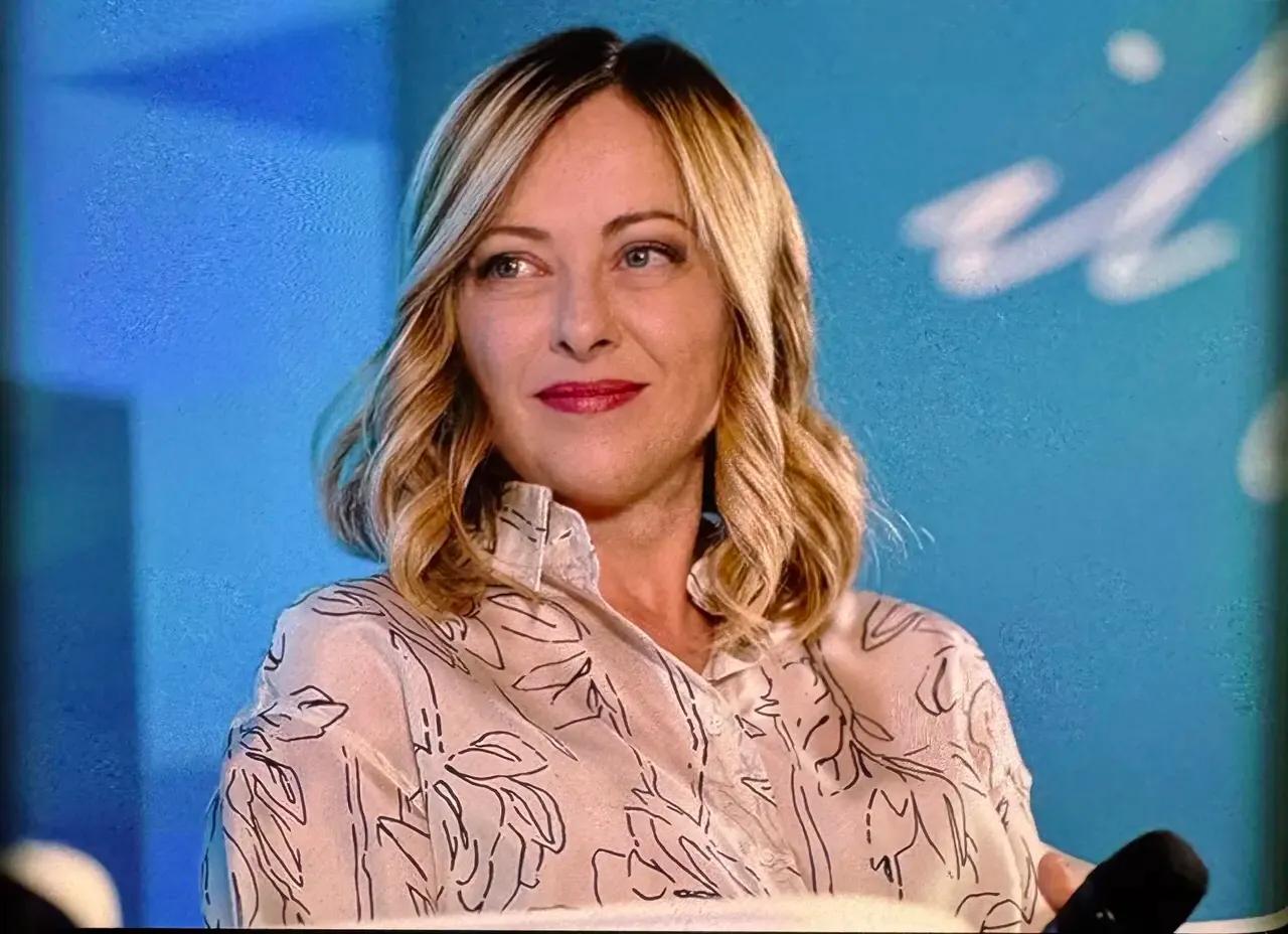 梅洛尼也算是女性狠人之一，意大利总理梅洛尼在欧洲议会上回应欧盟组建多国部队援乌时