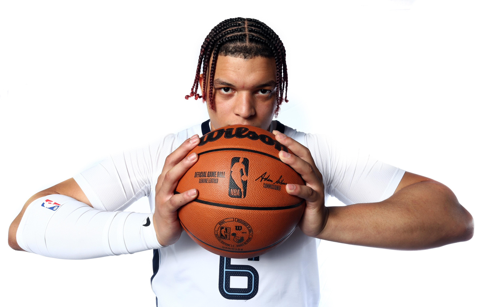 小胖找到下家！名记Woj报道消息人士告诉ESPN，76人将用双向合同签下小肯尼思